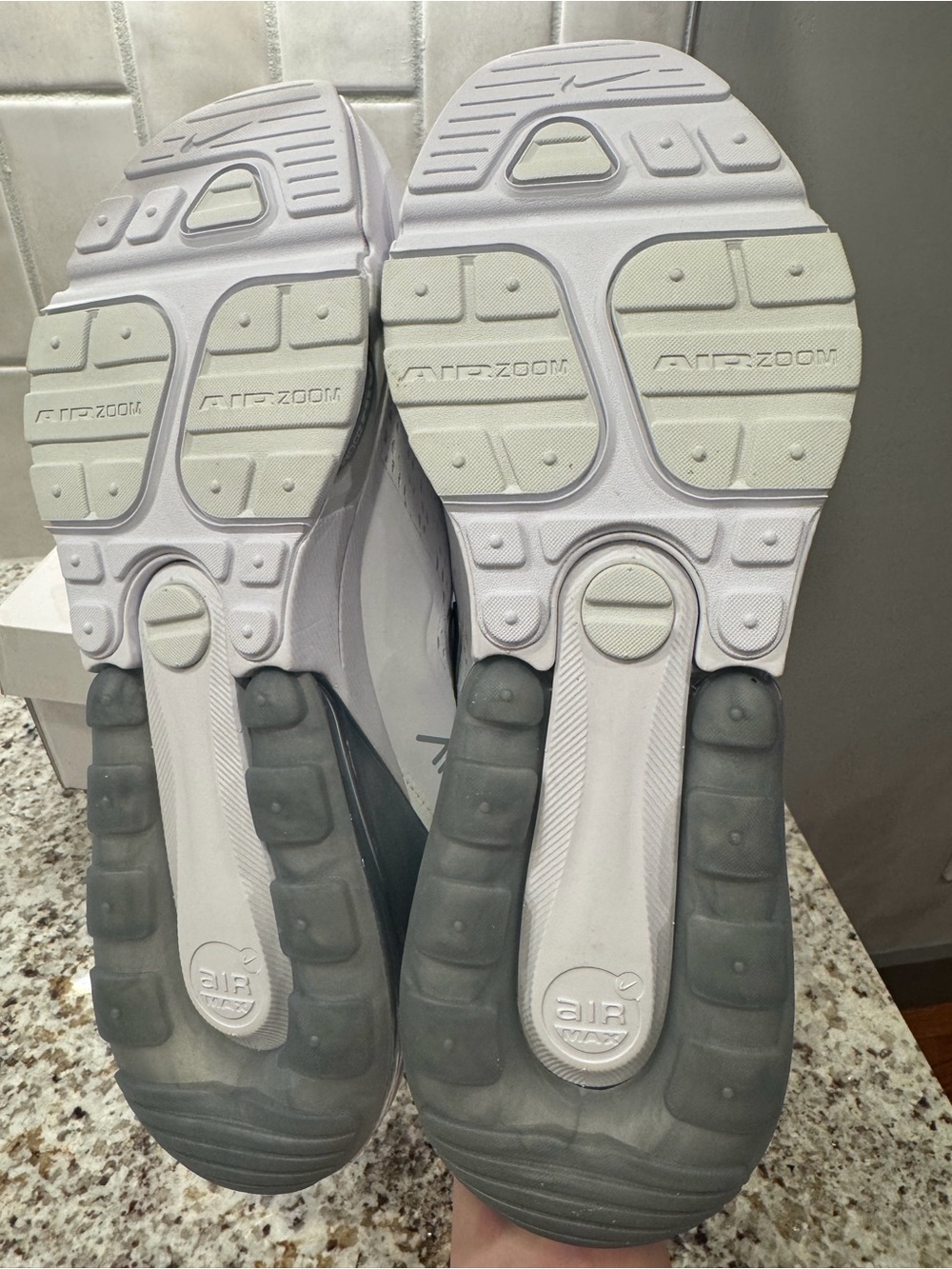 Men’s Nike Air Max 270 Premium - Picture 3 of 4
